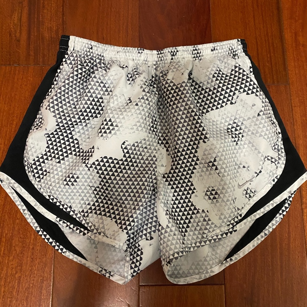 Black & White Nike Running Shorts S